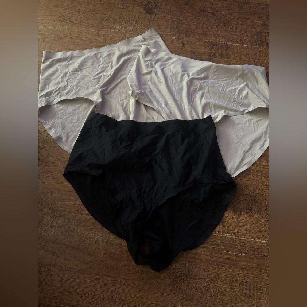 Truekind by shapermint 3 pairs of panties 16-24 seamless NEW